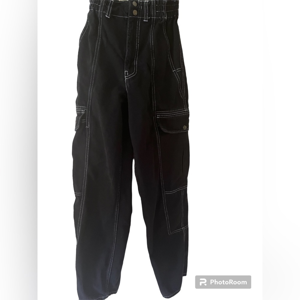 NWOT BDG Urban Outfitters Black Cargo style Jeans size 25